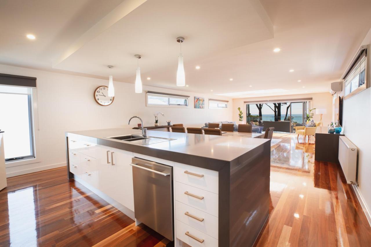 Luxurious 4 Bedroom House With Stunning View In * St Leonards