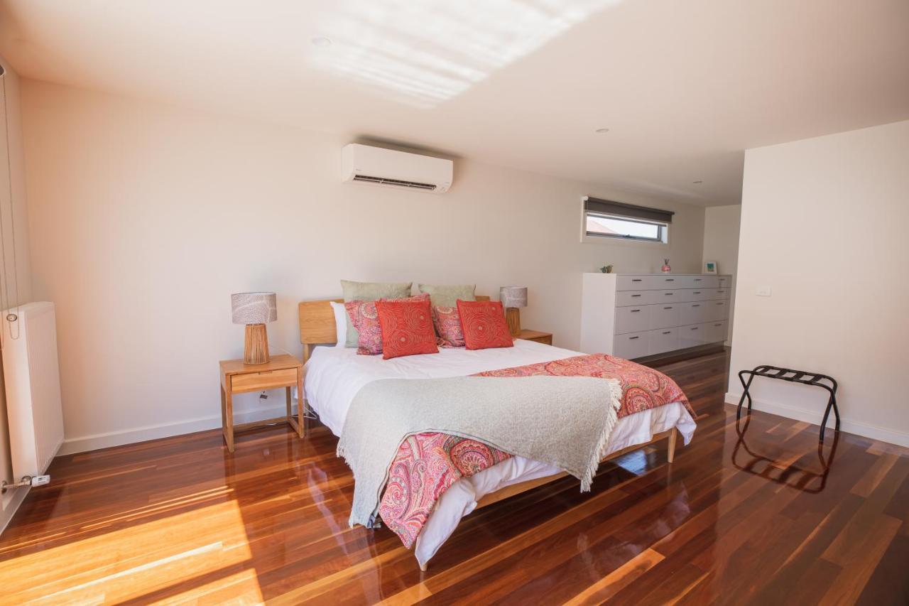 Luxurious 4 Bedroom House With Stunning View In St Leonards