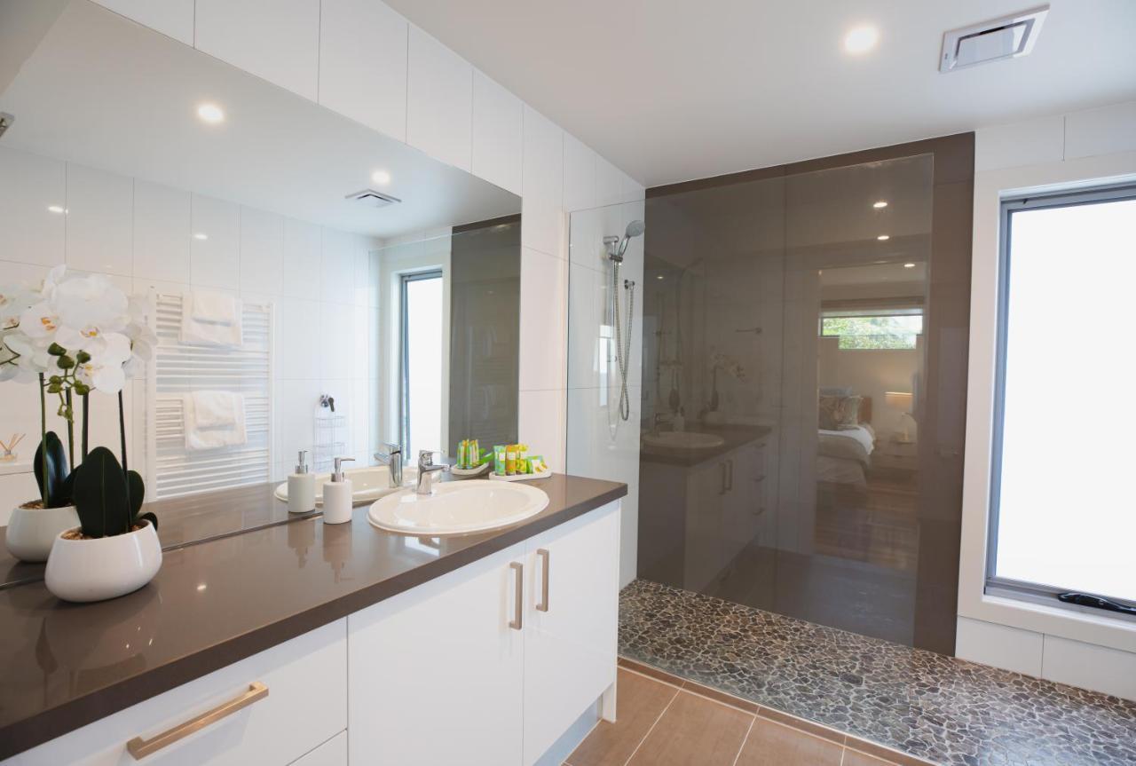 Luxurious 4 Bedroom House With Stunning View In * St Leonards